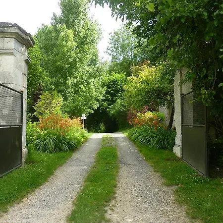 De Charme : L'ancienne Grange Chivres-Val